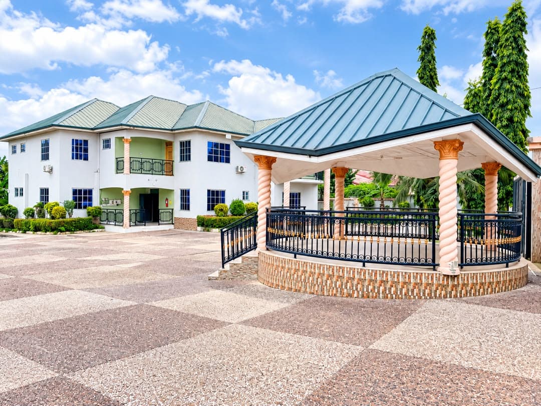 Royal Solwezi Lodge, a serene lodge in Agona Swedru